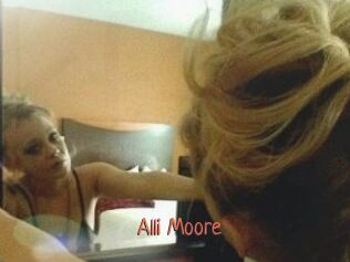 Alli_Moore