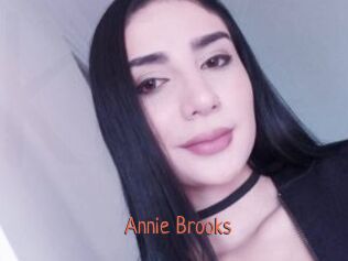 Annie_Brooks