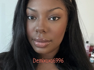 Demixoxo6996