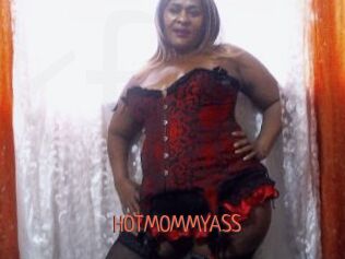 HOTMOMMYASS