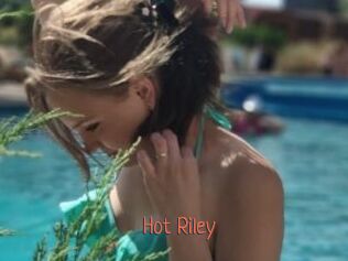 Hot_Riley