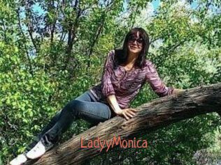 LadyyMonica