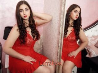 LarraFoxx