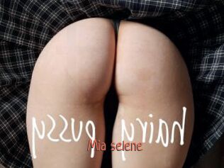 Mia_selene