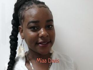 Miaa_Davis