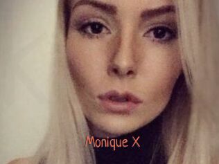 Monique_X