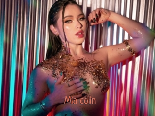Mia_colin