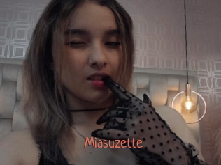 Miasuzette