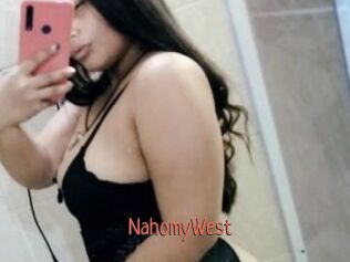 NahomyWest