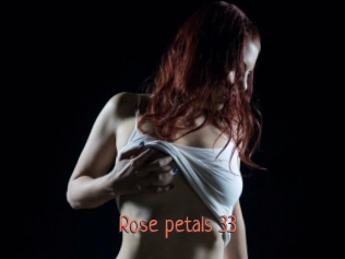 Rose_petals_33
