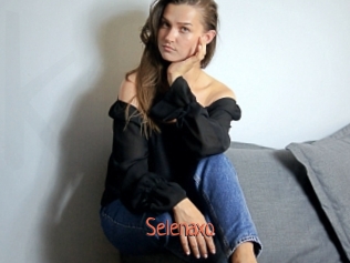 Selenaxo