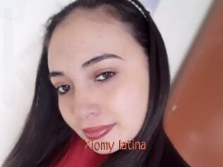Xiomy_latina