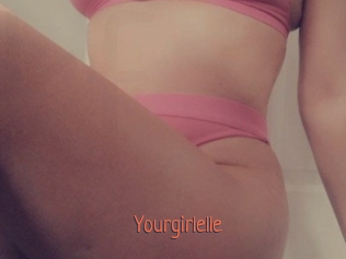 Yourgirlelle